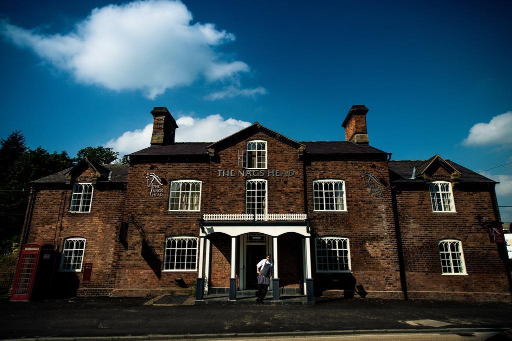 Отель The Nags Head Монтгомери Экстерьер фото